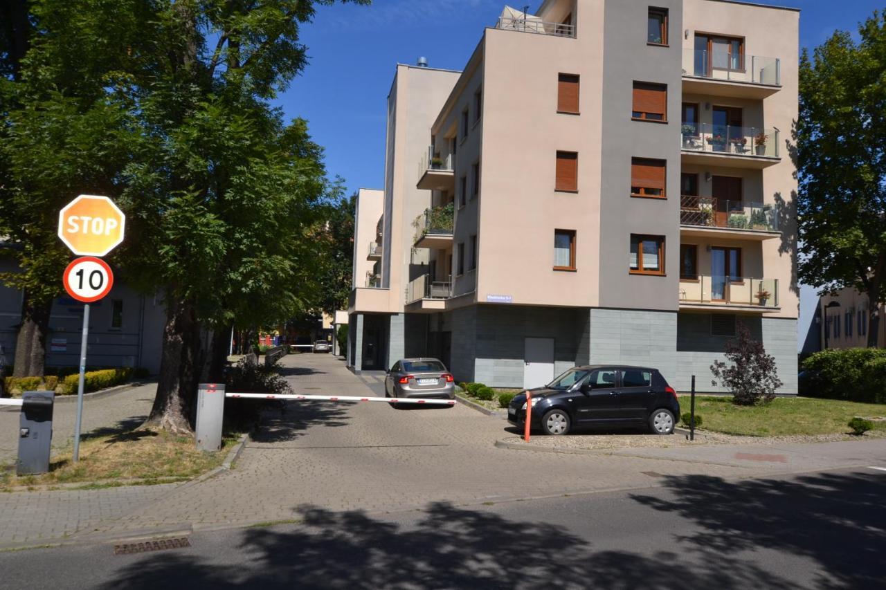 Apartament Bursztynowy Z Garazem -Centrum Gliwic Gliwice Eksteriør bilde